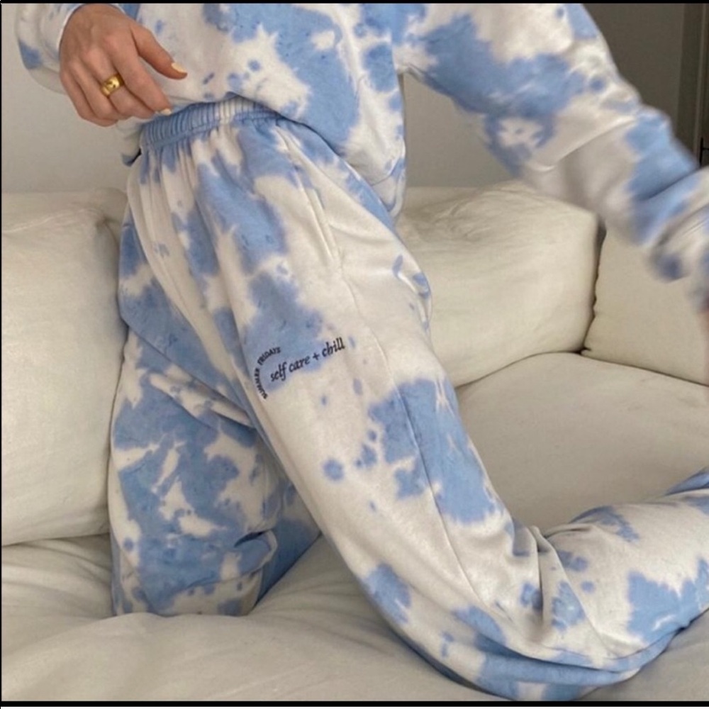 Summer fridays cloud sweats